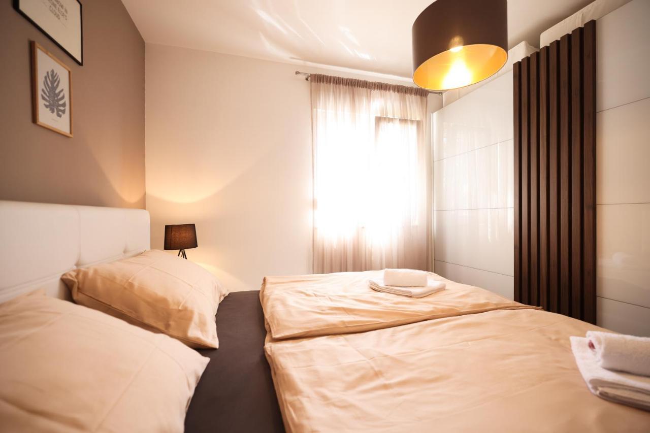 Aurora Apartment